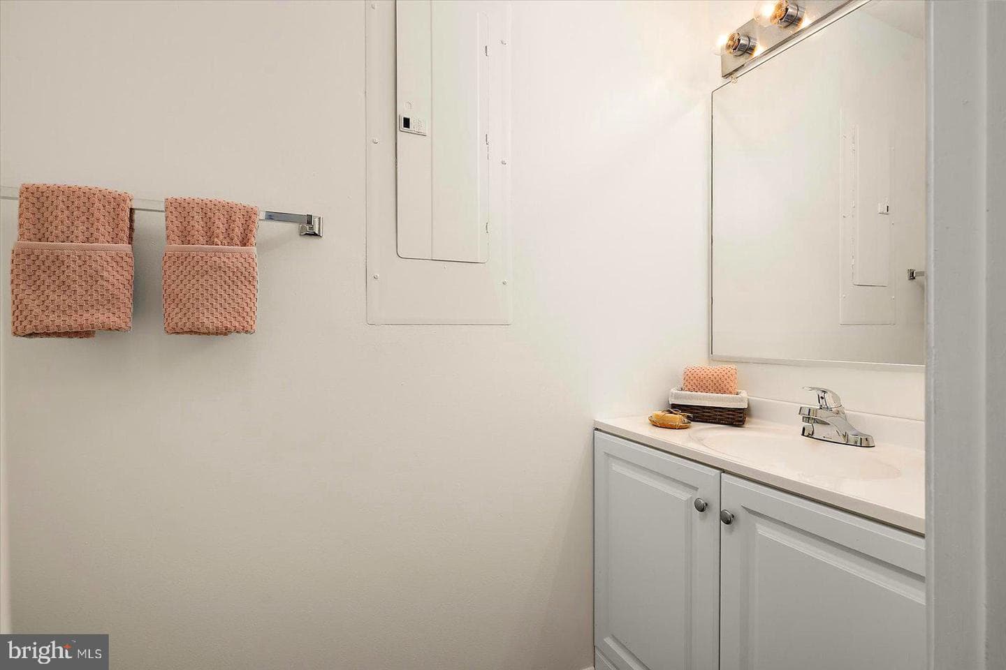 4 Mizzen Court photo 34