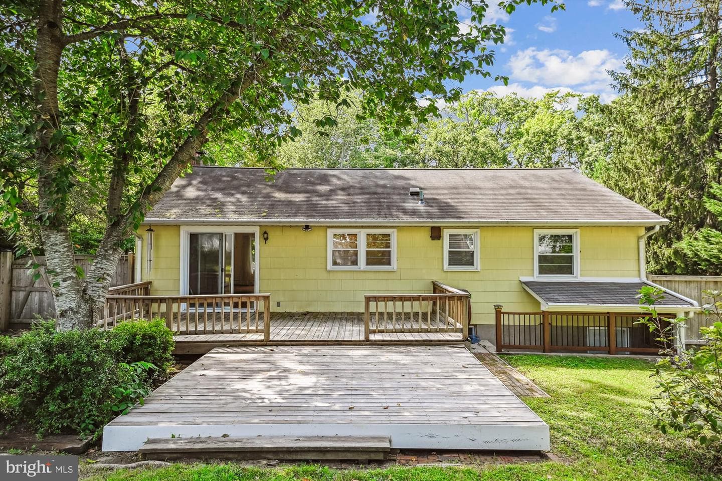 289 Hillsmere Drive photo 18