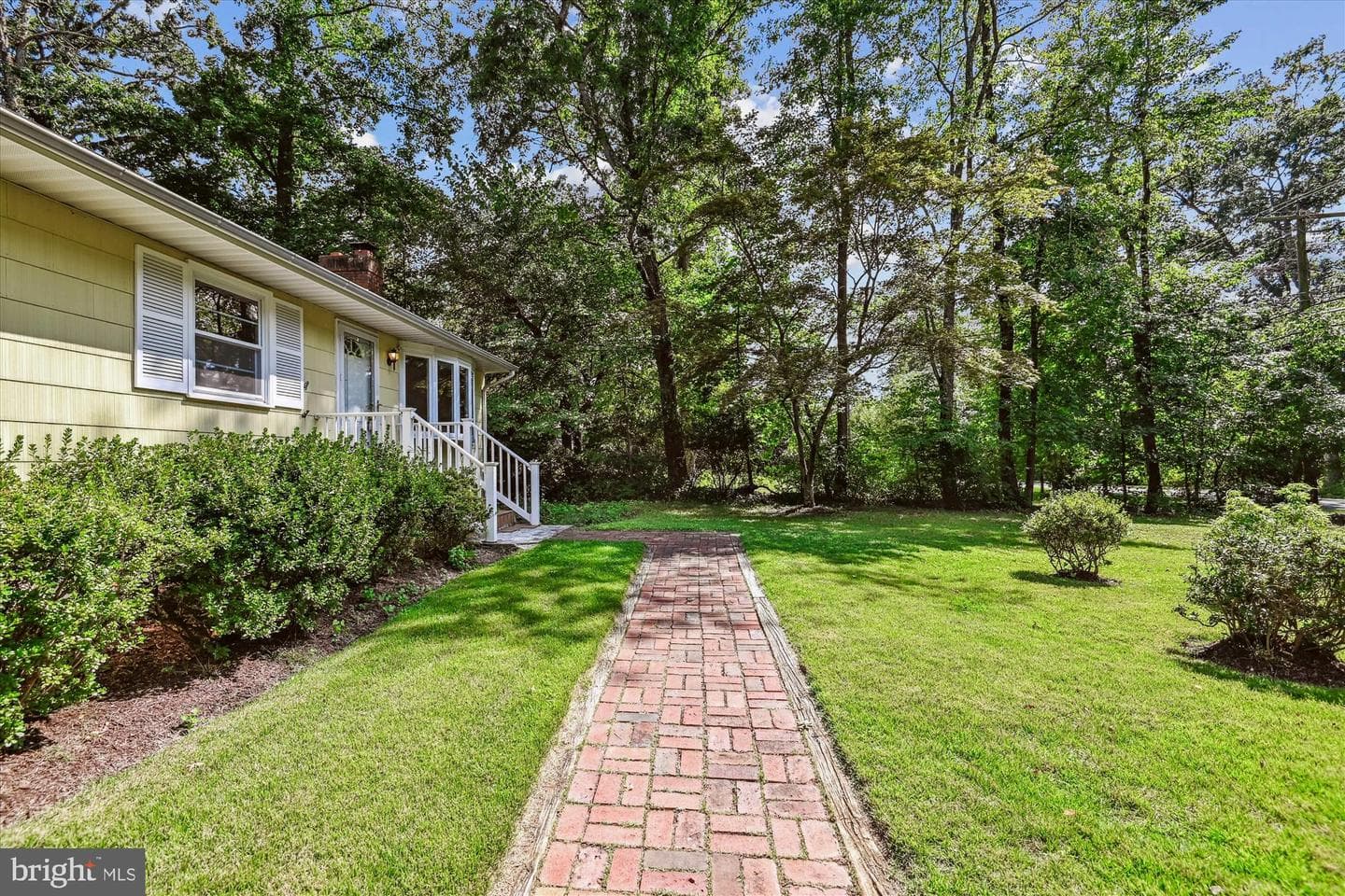 289 Hillsmere Drive photo 32