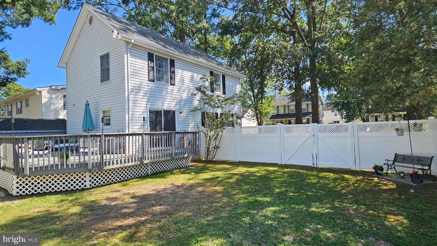 1192 Oak Avenue photo 13