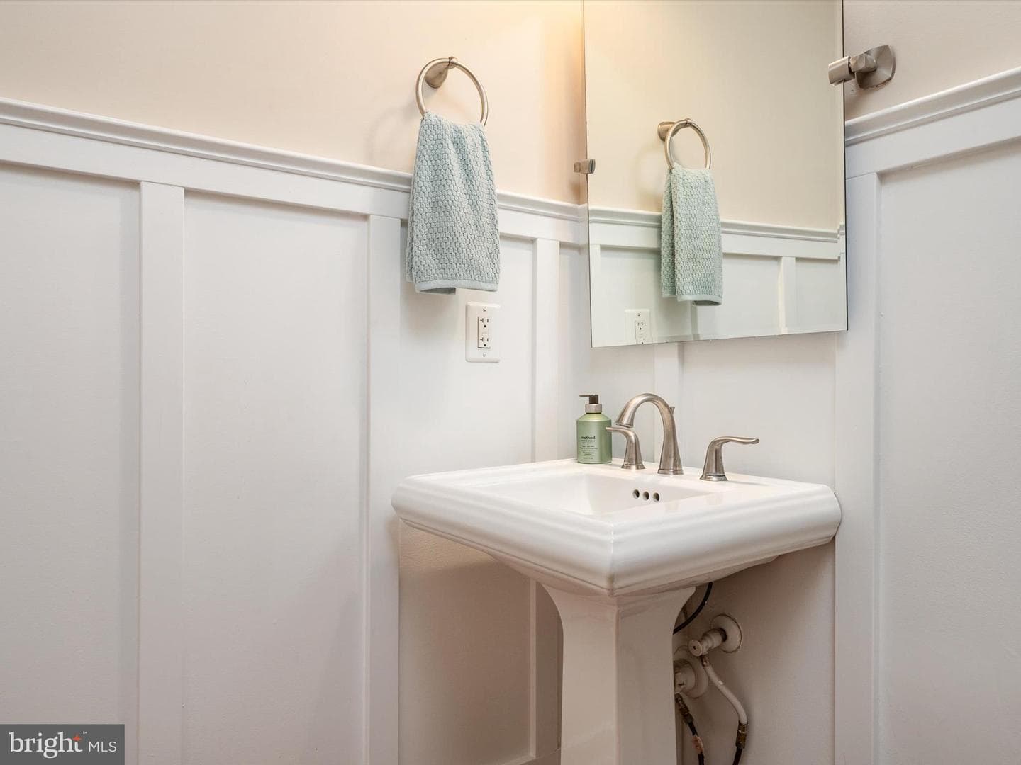 147 Merrimack Way photo 22