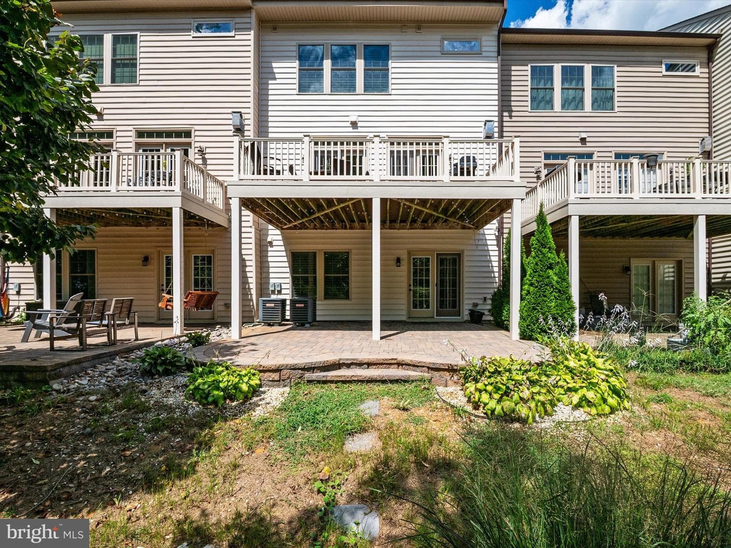 147 Merrimack Way photo 42