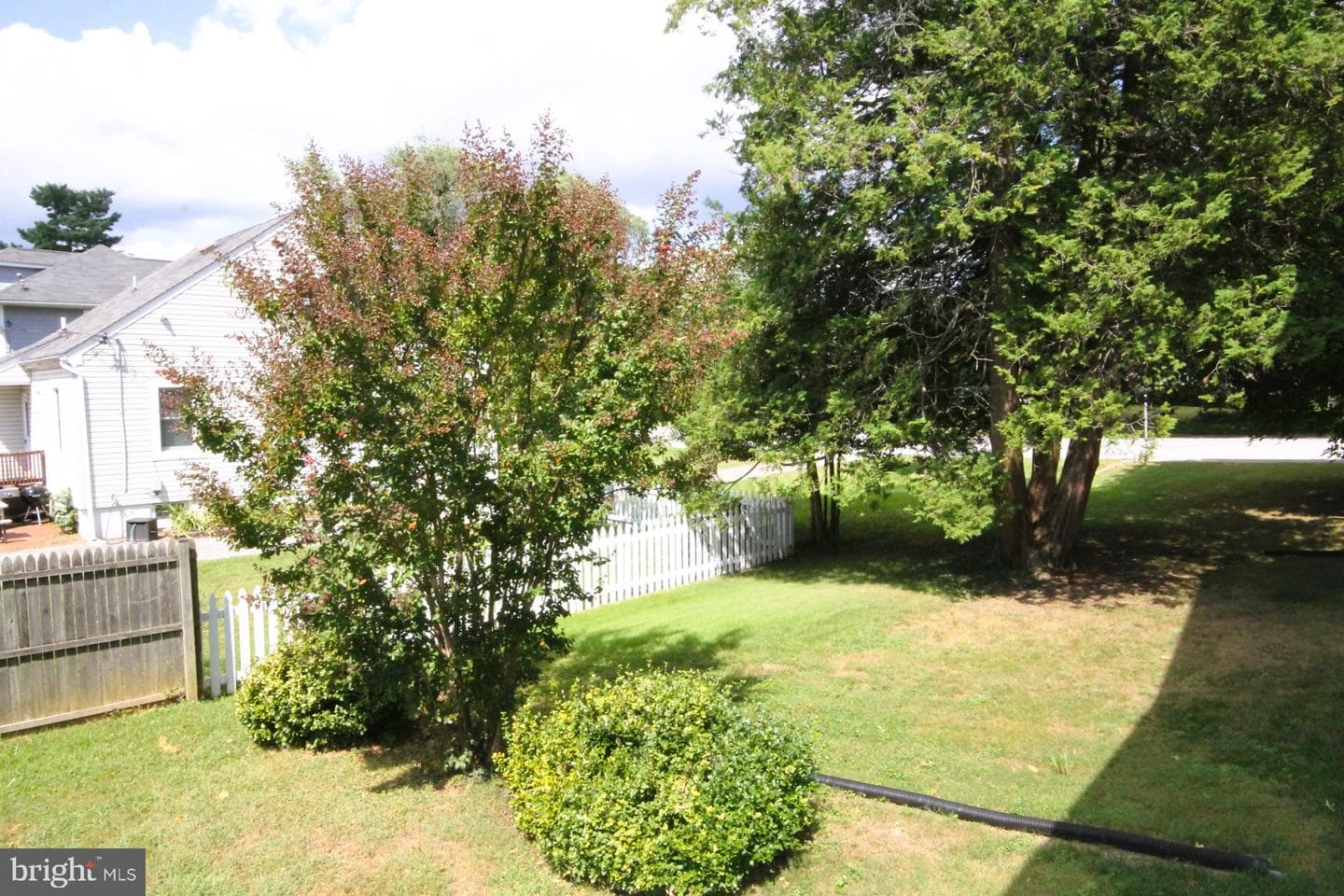 305 Greenwood Road photo 40