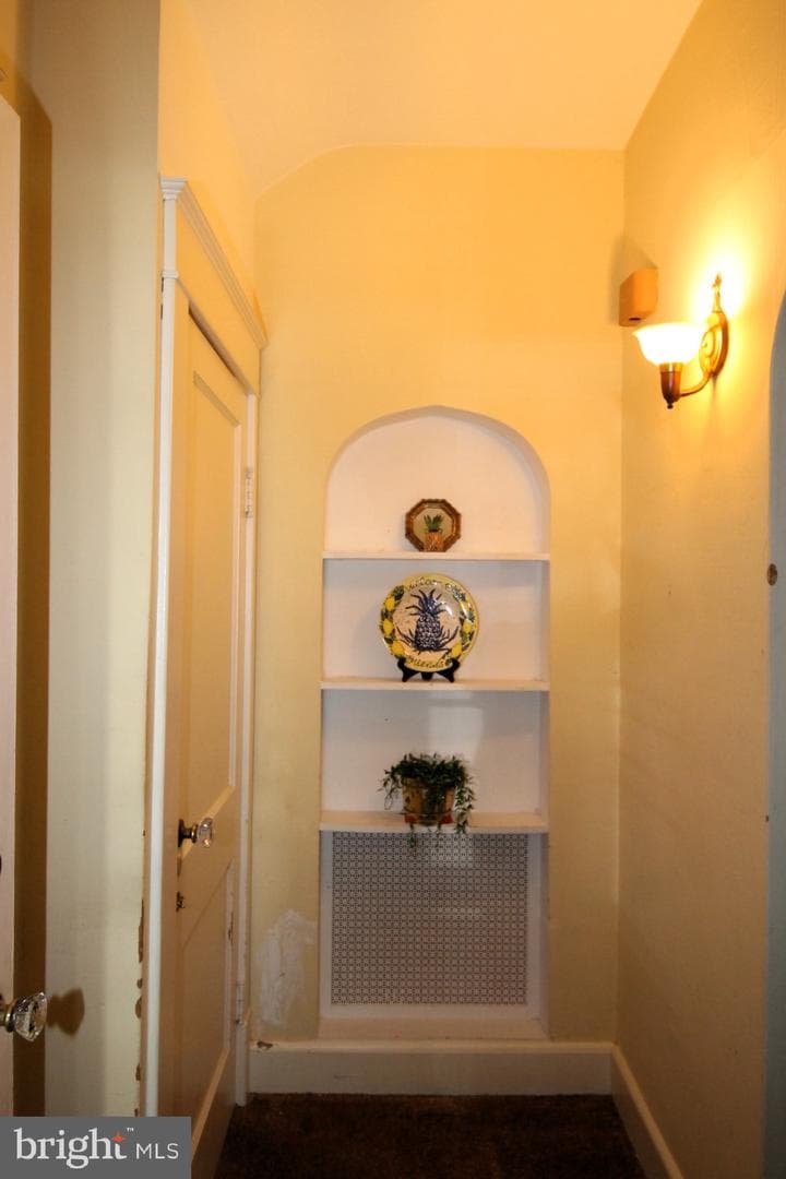 305 Greenwood Road photo 5