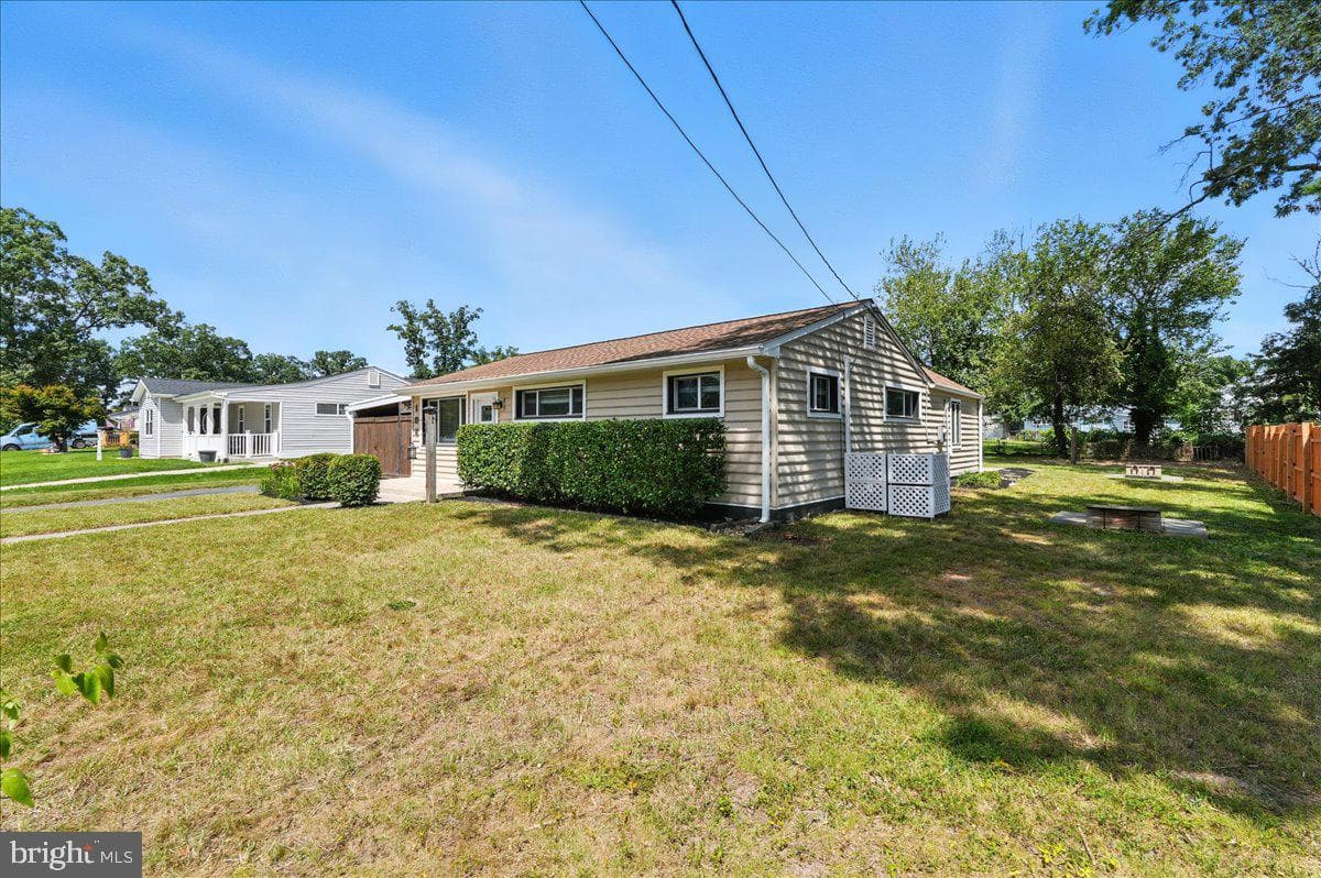 108 Saint James Drive photo 2