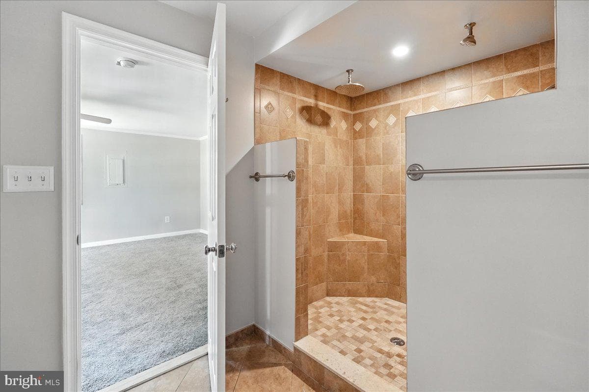 108 Saint James Drive photo 25