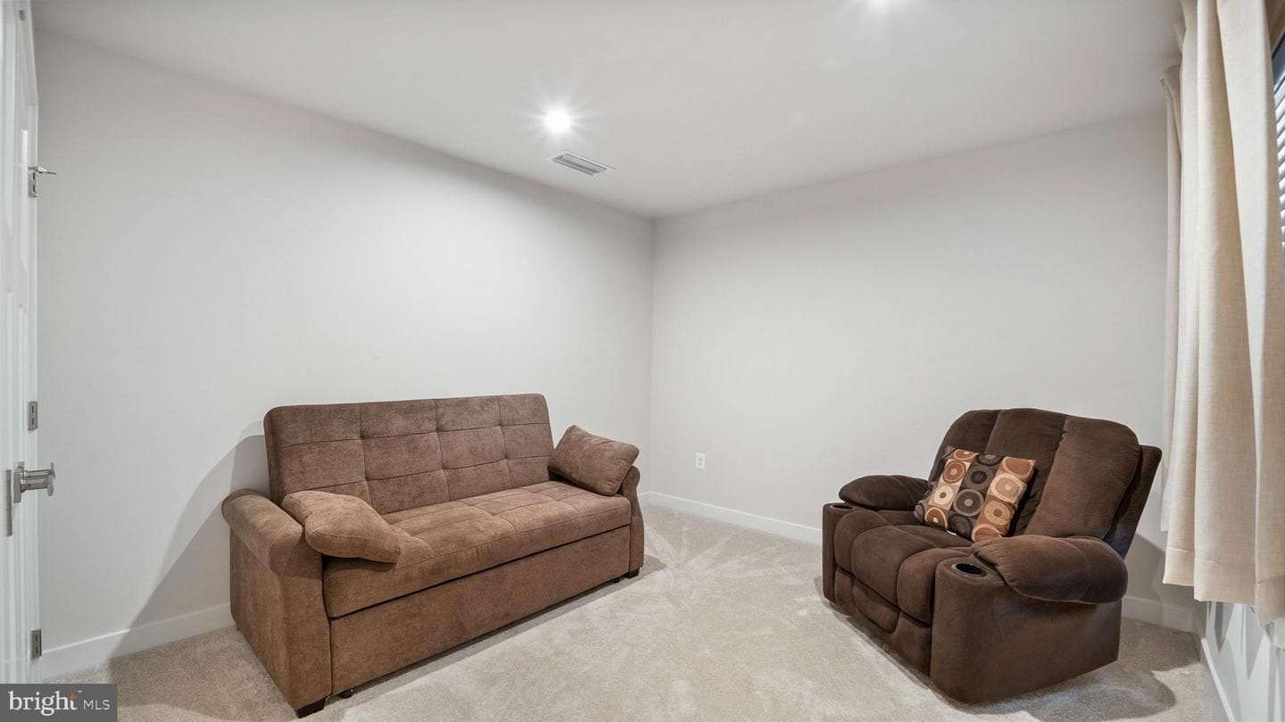 7195 Wolf Trap Court photo 22