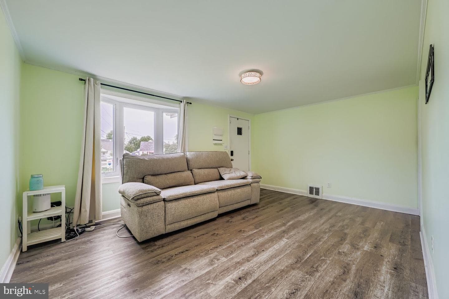 515 Taney Avenue photo 5