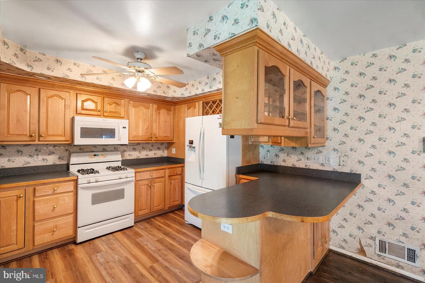 8261 Spring Knoll Drive photo 14