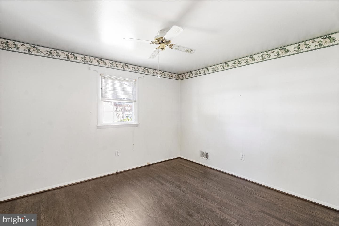8261 Spring Knoll Drive photo 20