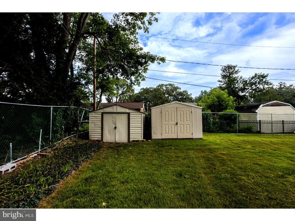 8261 Spring Knoll Drive photo 5