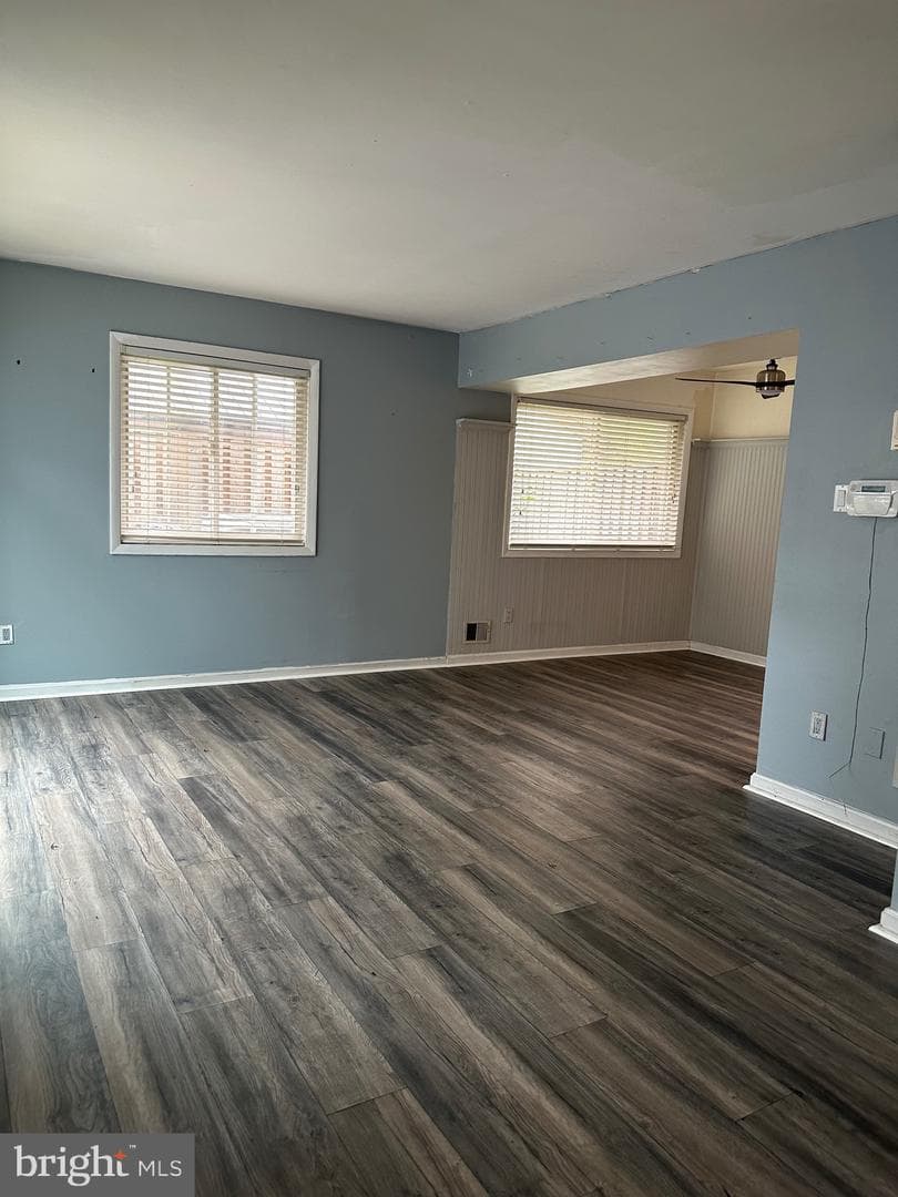 1721 Leisure Way photo 9