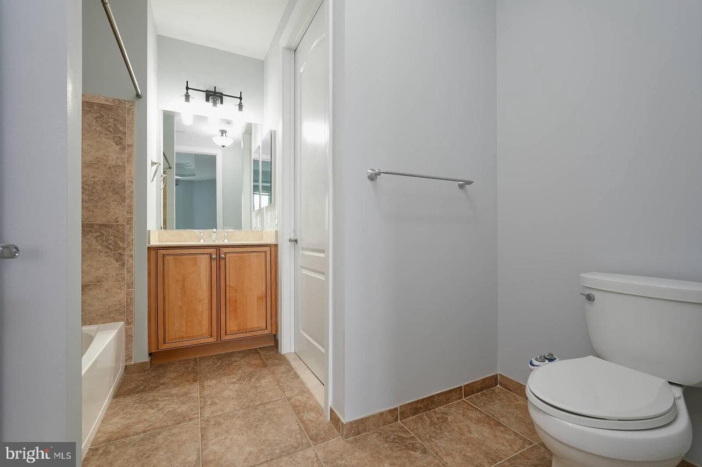 1915 Towne Centre Boulevard #413 photo 30