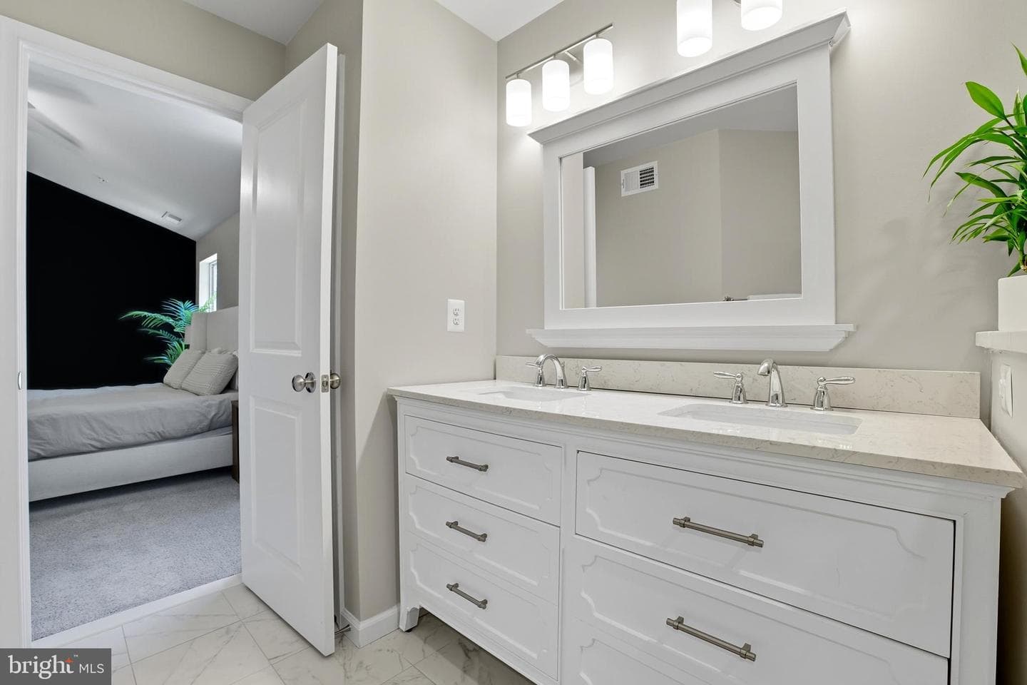 7810 Shelbourne photo 16