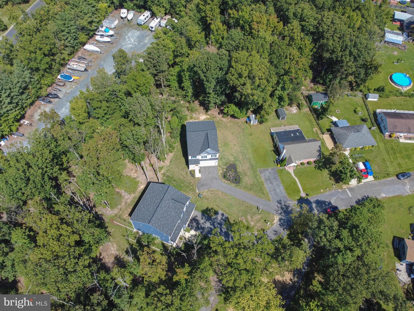 7810 Shelbourne photo 29
