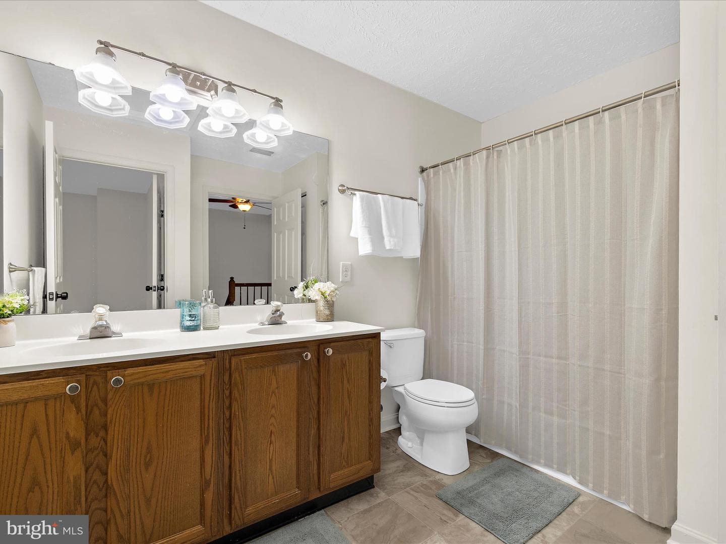 975 Chestnut Manor Court photo 26