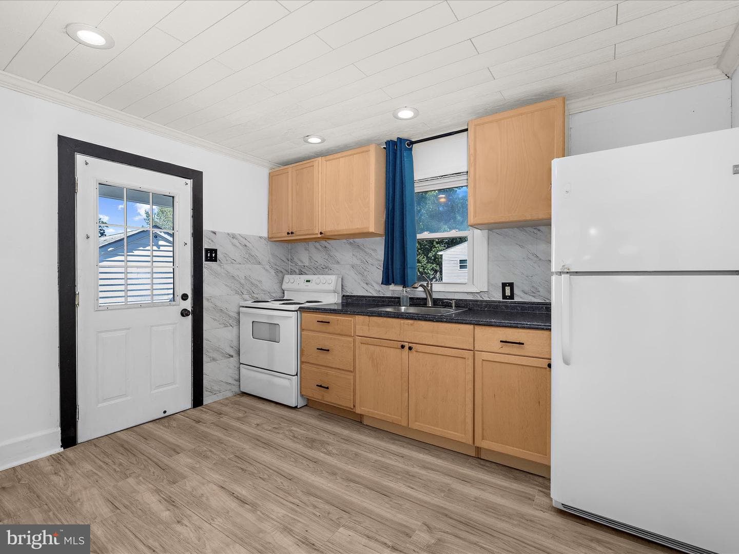 722 214th Street photo 15