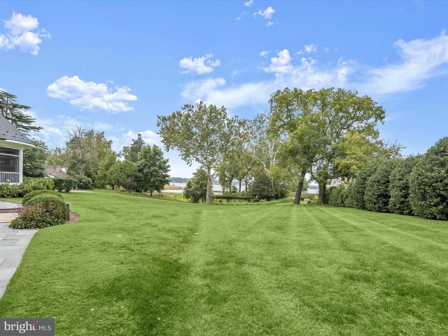 752 Broadwater Way photo 14