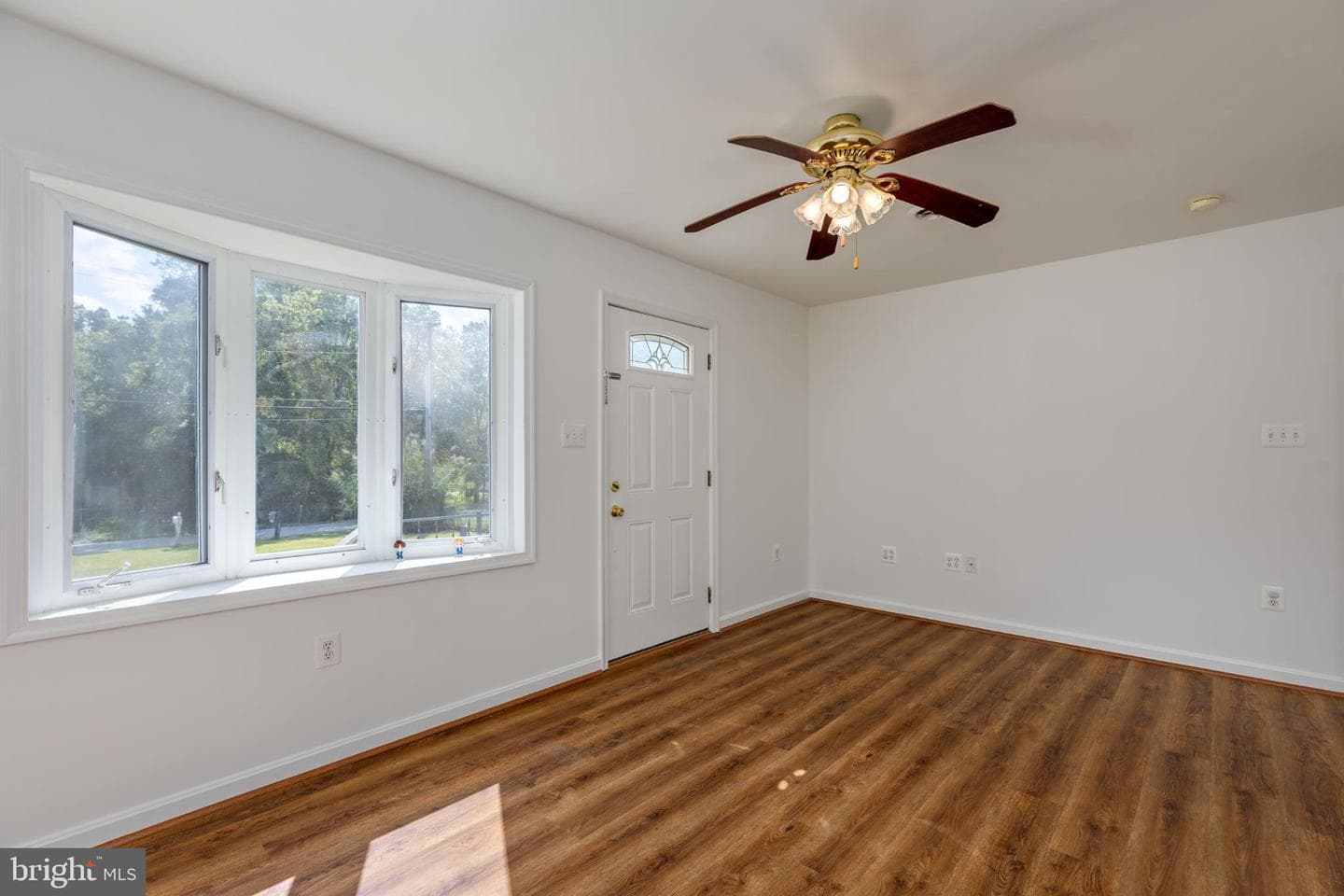 1852 Cedar Drive photo 8