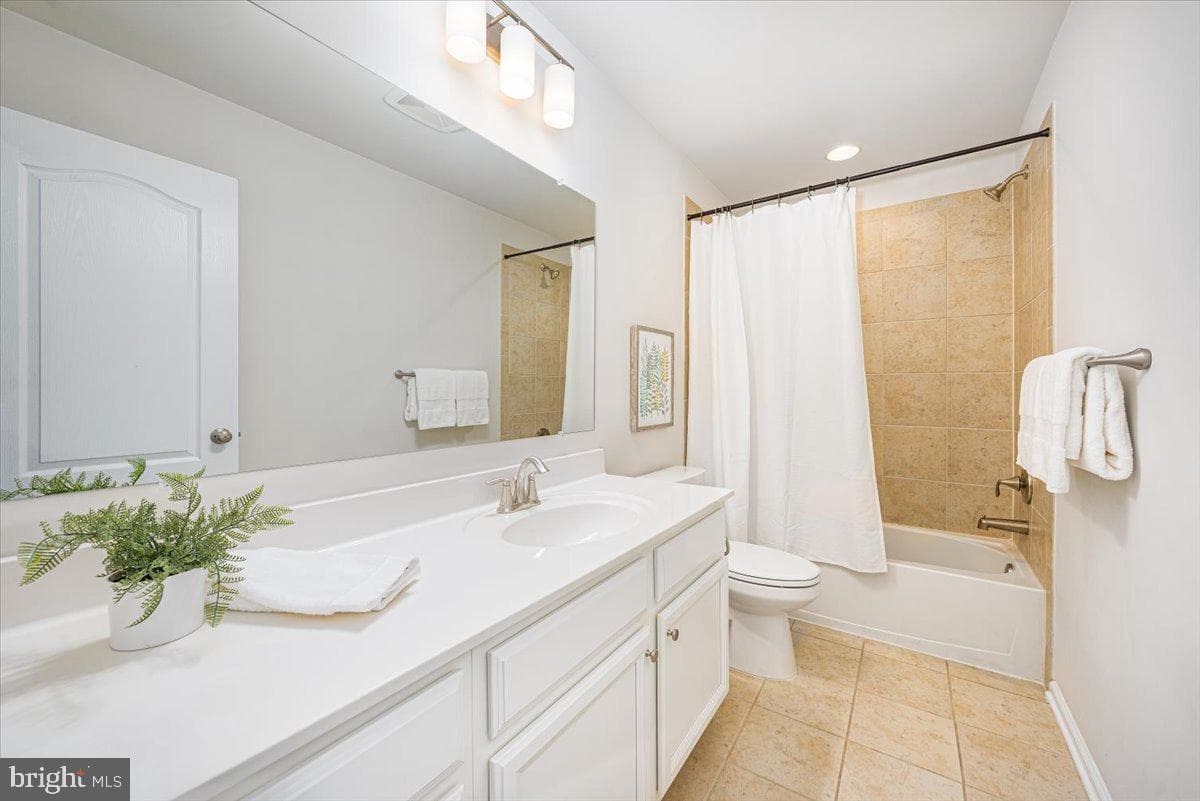 1417 Hawthorn Drive photo 27