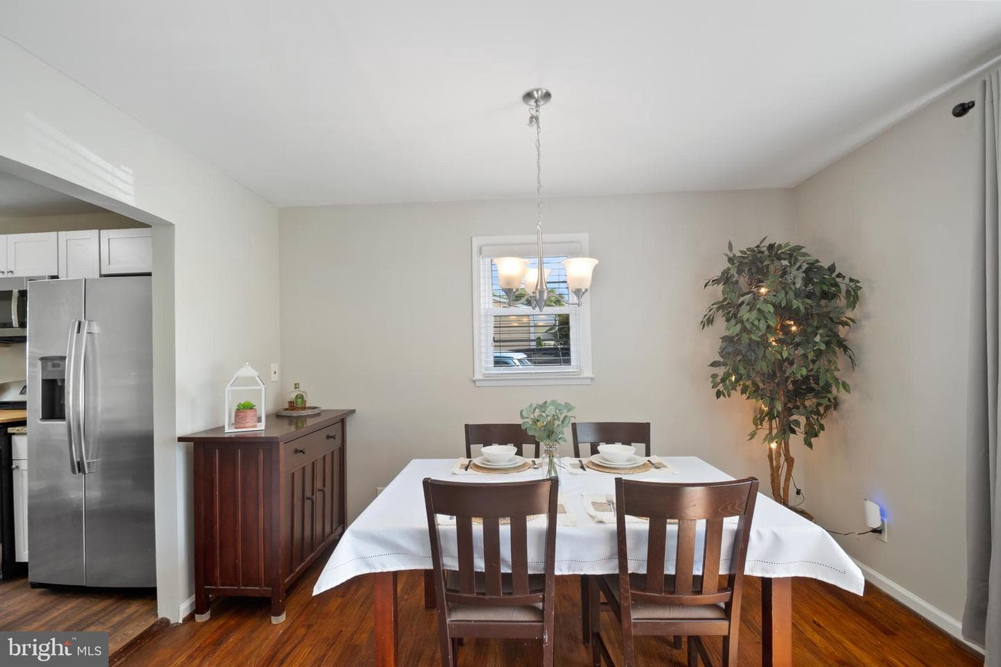 220 Cheddington Road photo 14