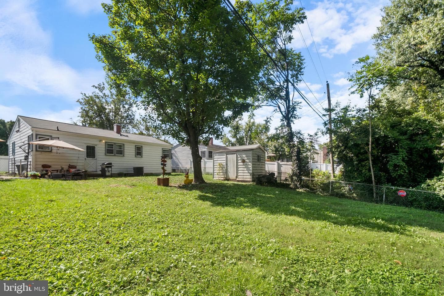 220 Cheddington Road photo 5