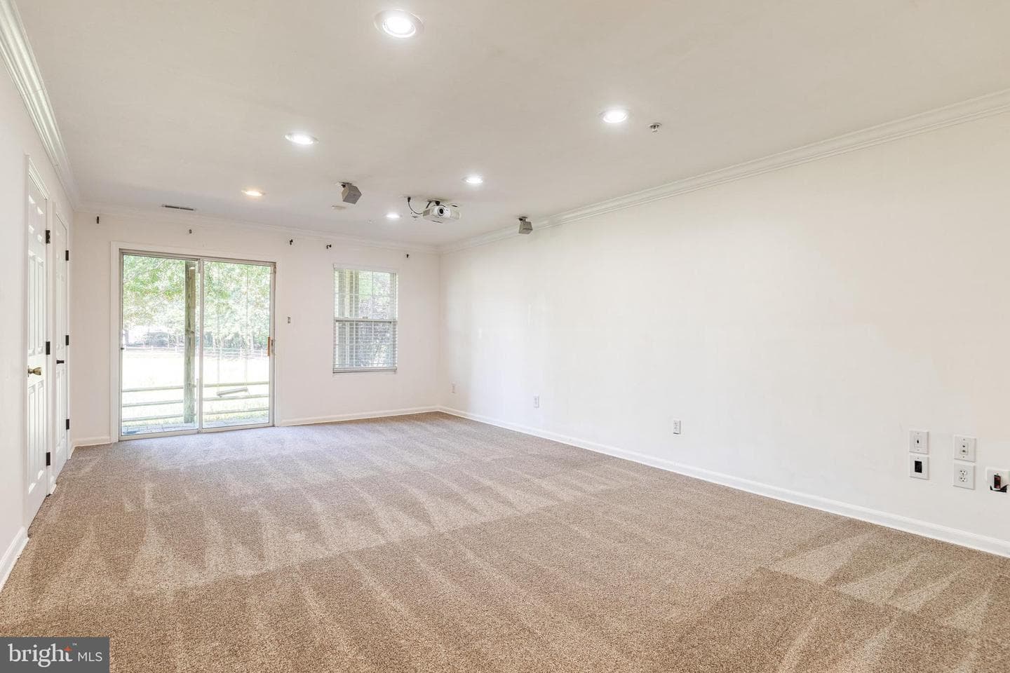 4008 Apple Jack Court photo 2