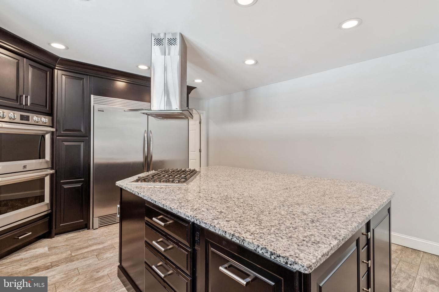 2802 Sagamore Court photo 14