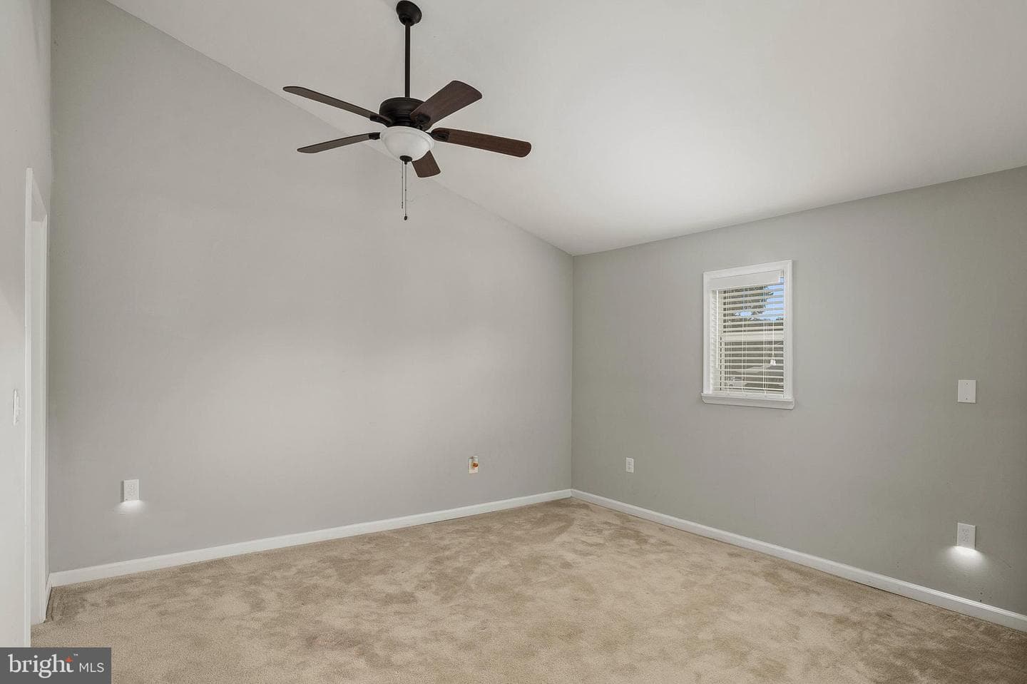 8318 Elvaton Road photo 37