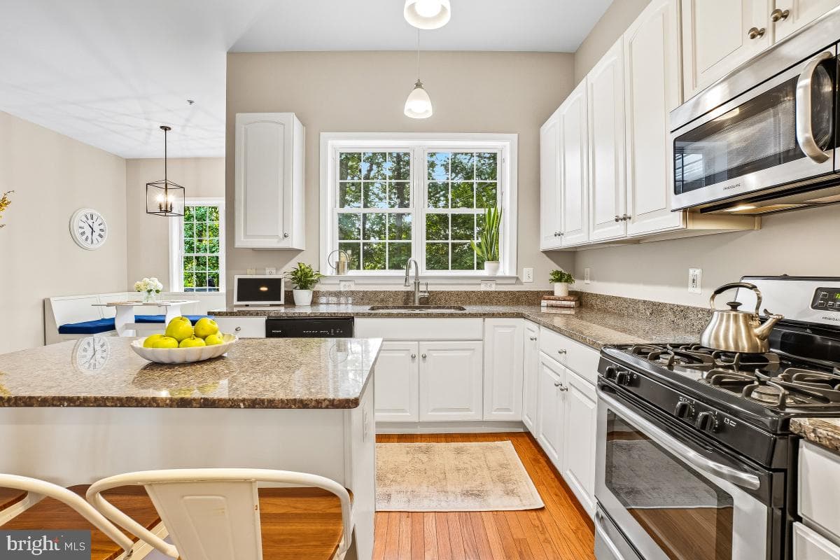 633 Andrew Hill Road photo 10