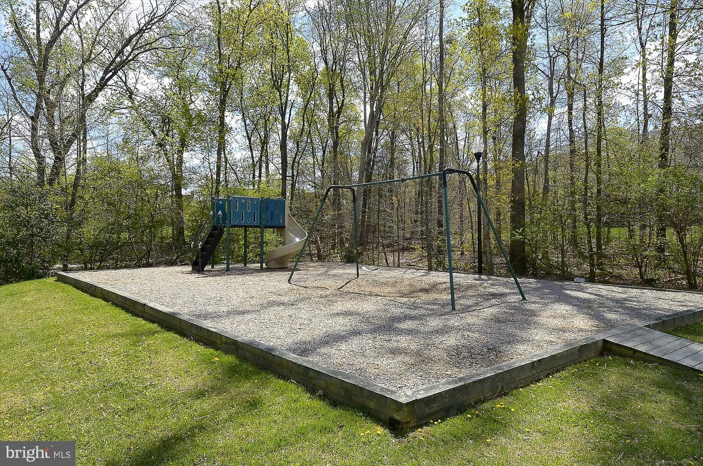 1511 Criterion Drive photo 36