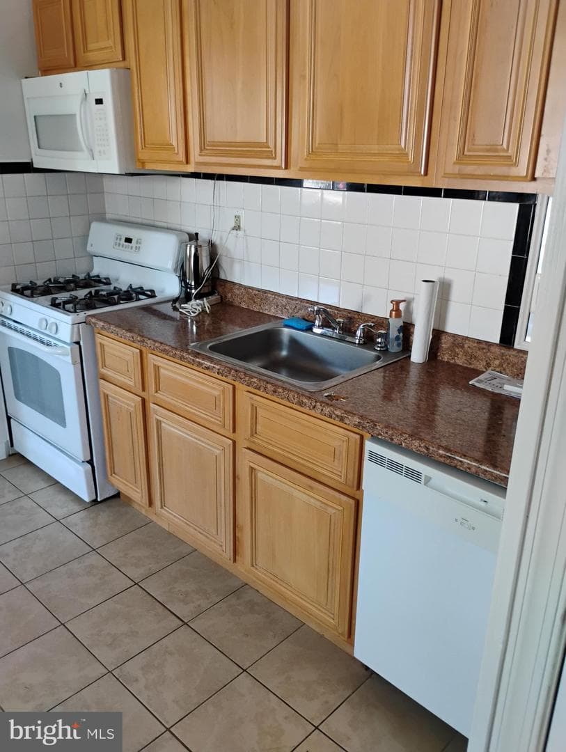 933 Andrews Road photo 8