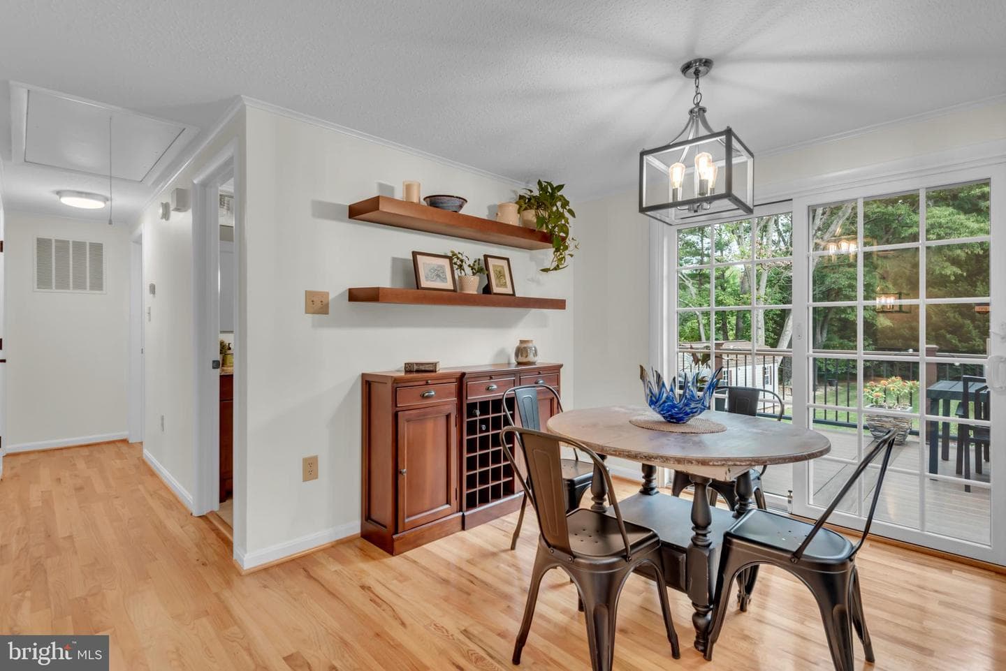 148 Cresston Road photo 16