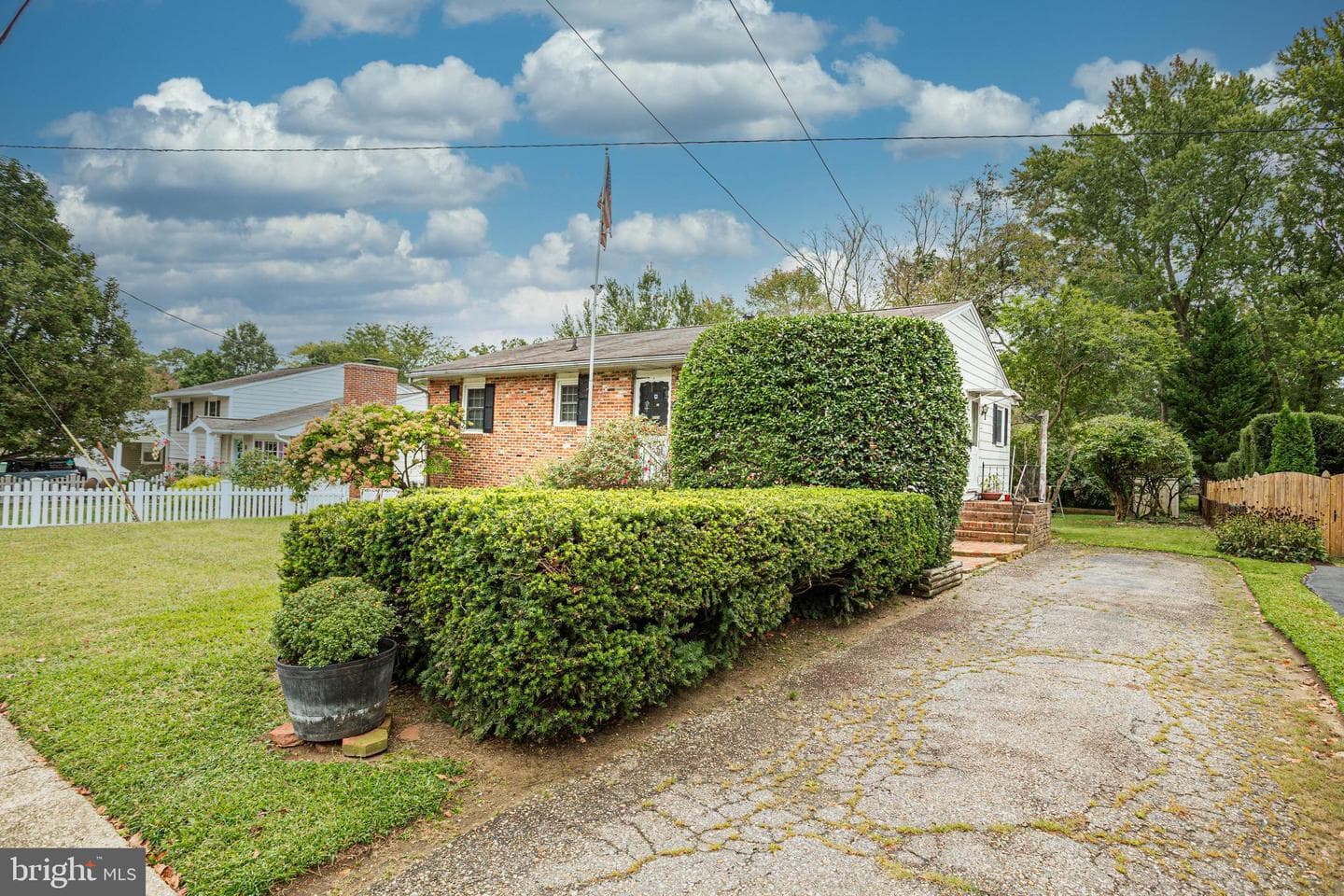 815 Janice Drive photo 4