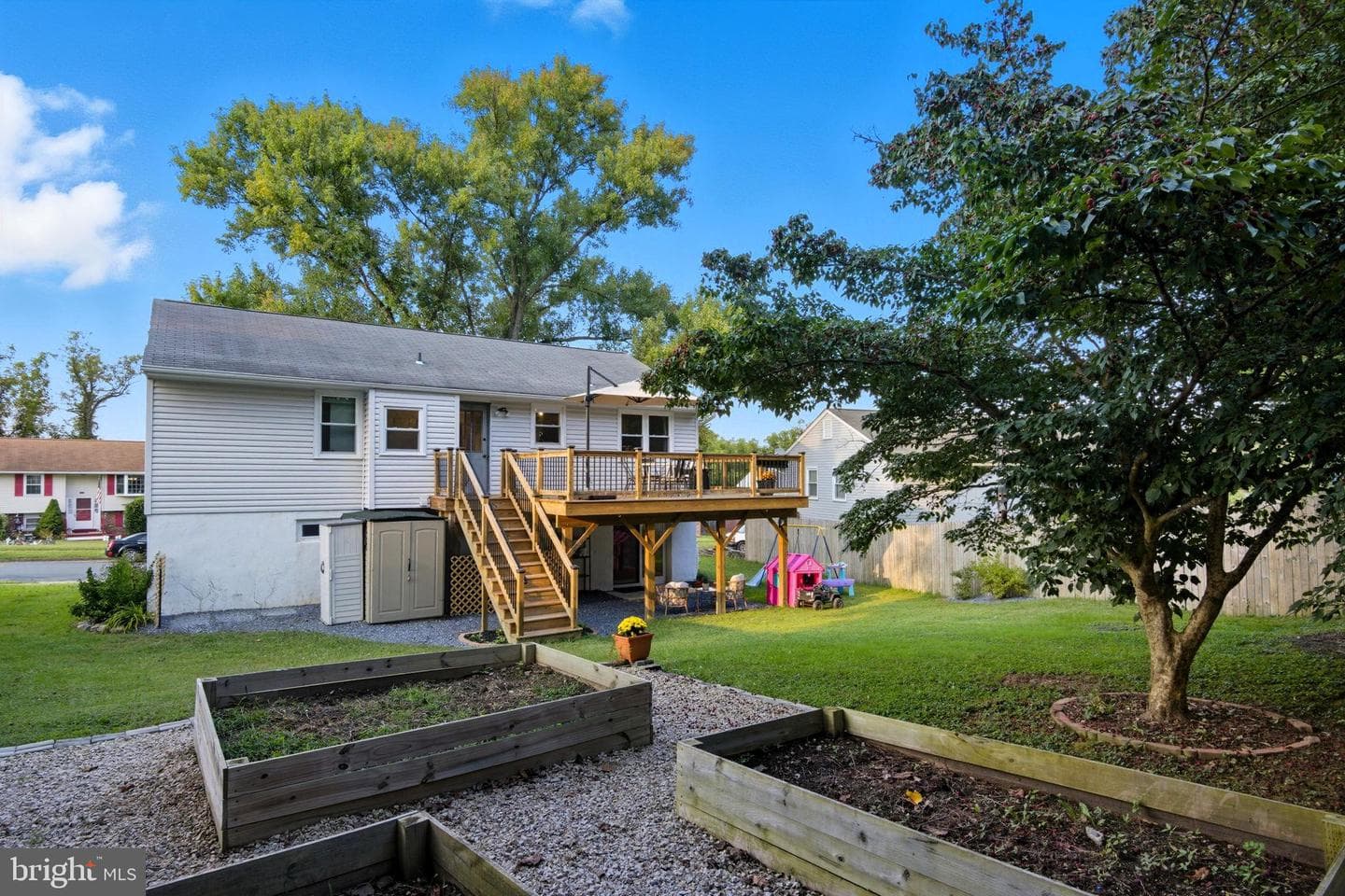 1323 Craghill Court photo 32