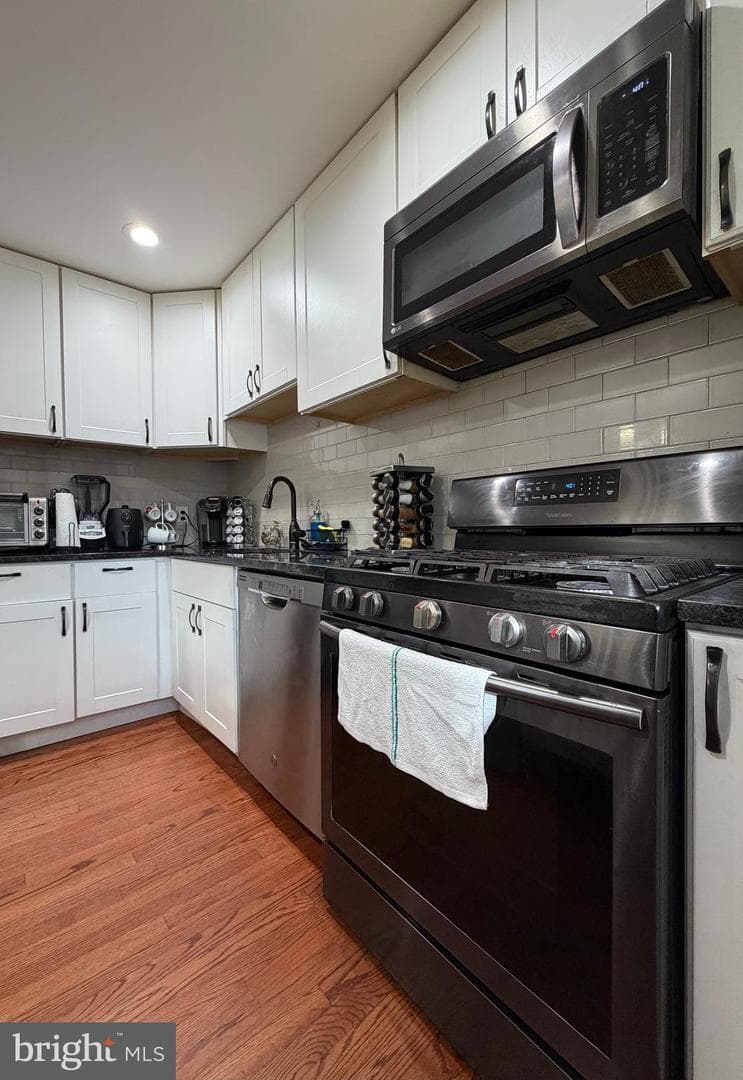 529 Chalet Drive W photo 16