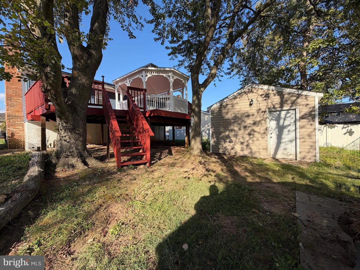 529 Chalet Drive W photo 52