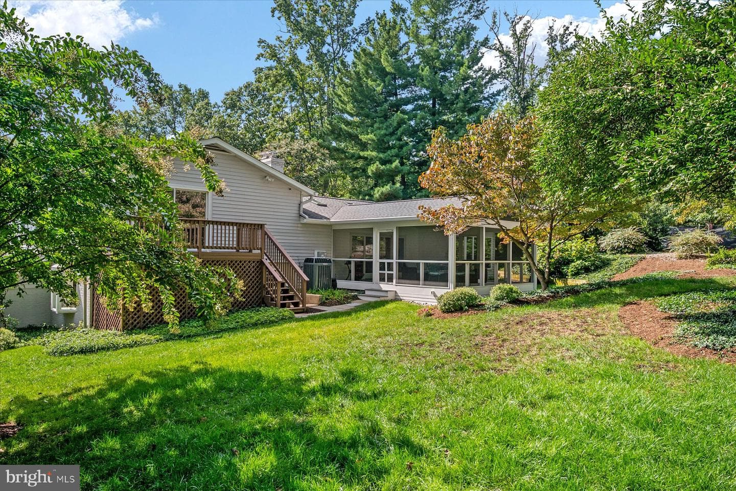 682 Carlisle Drive photo 48