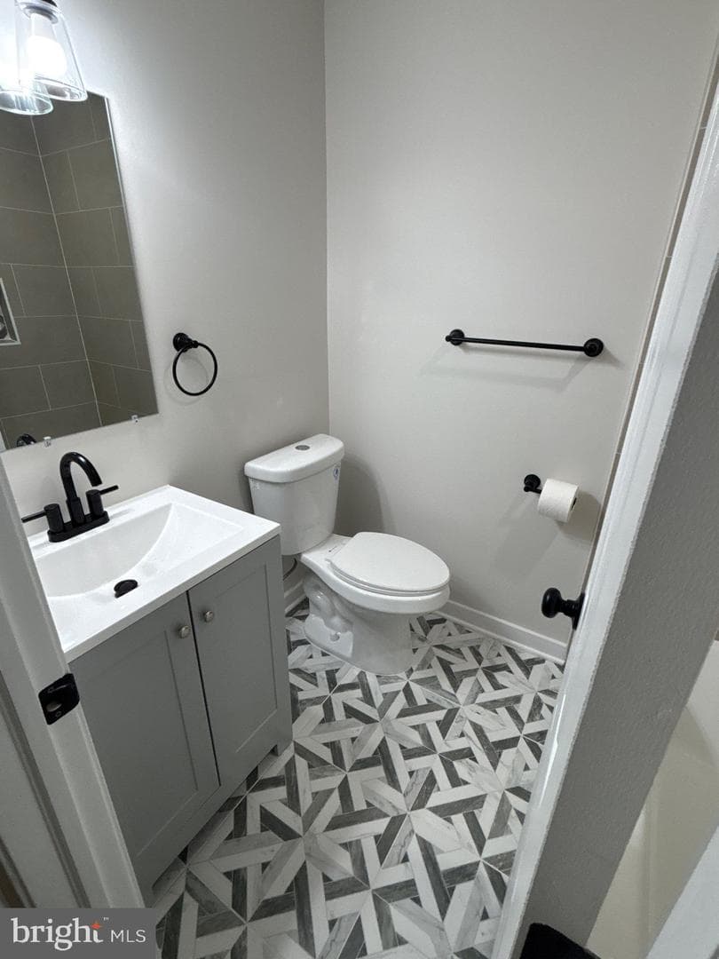 80 Beach Drive photo 21