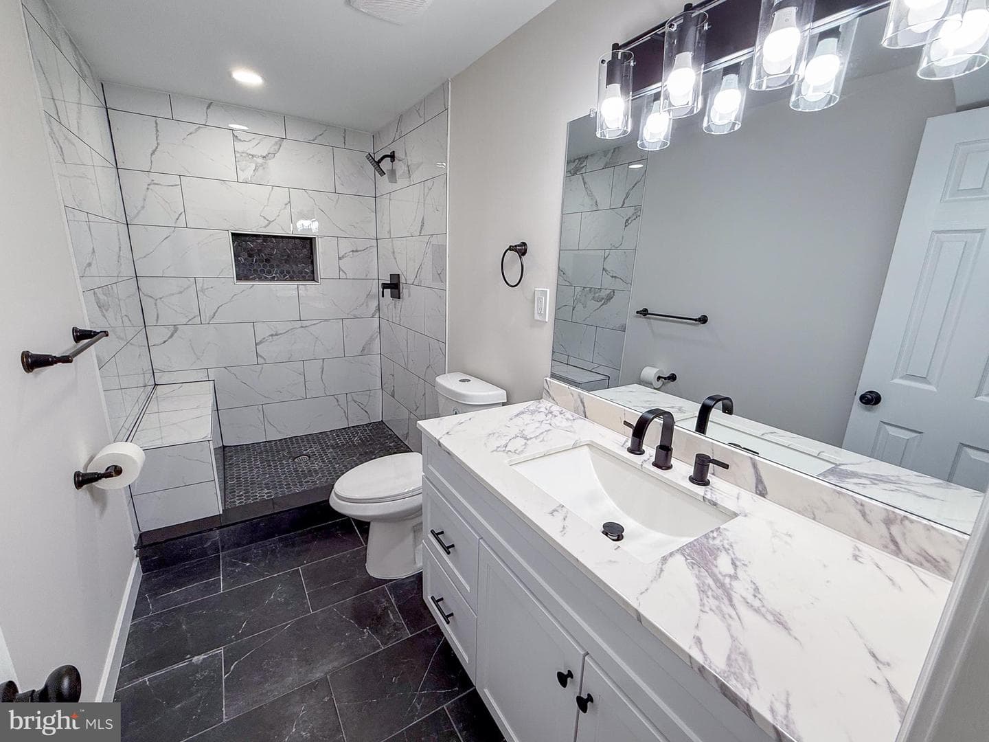 80 Beach Drive photo 31