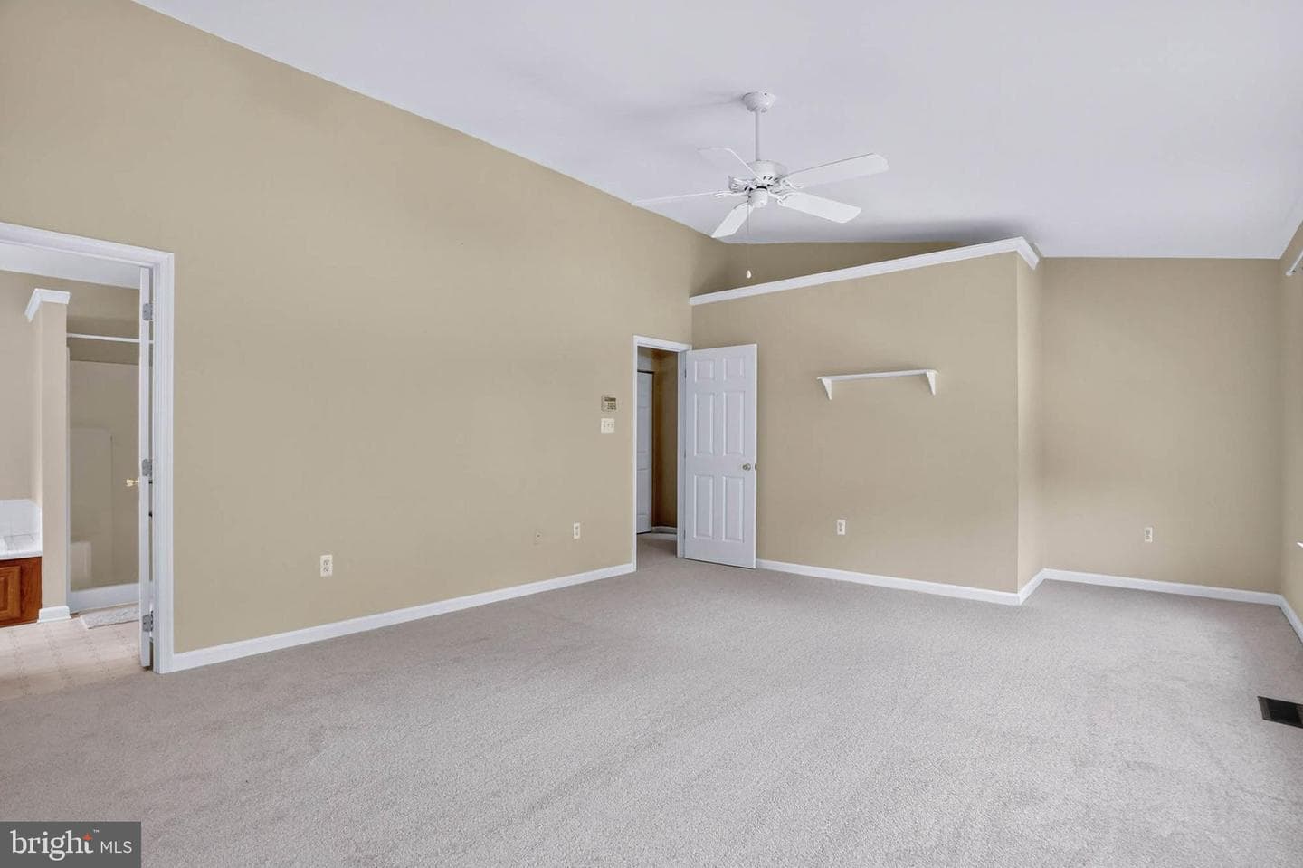 1749 Maple Avenue photo 24