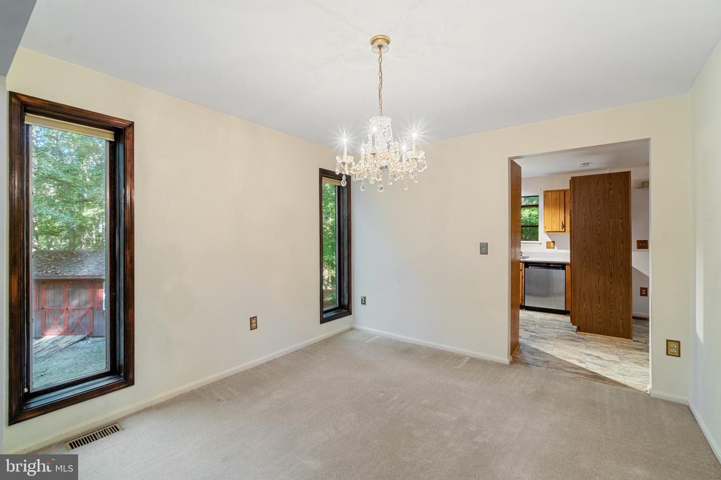 1136 Valentine Creek Drive photo 8