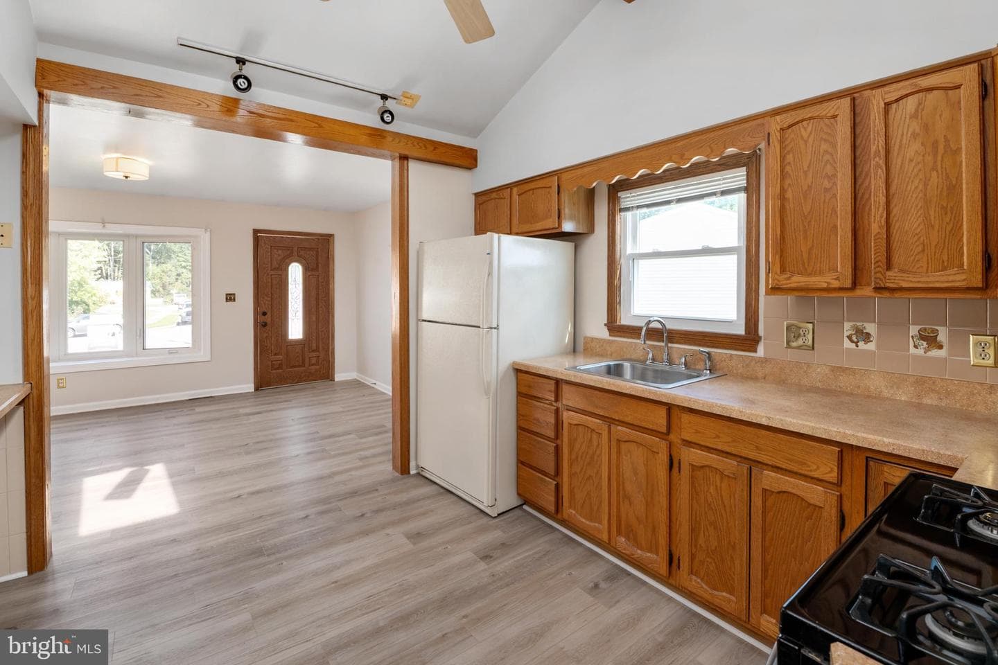 101 Herbert Court photo 12