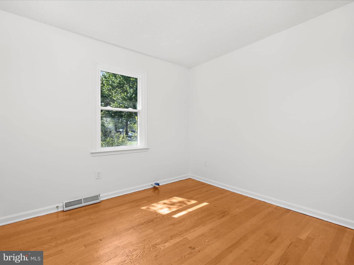 296 Church Circle photo 17
