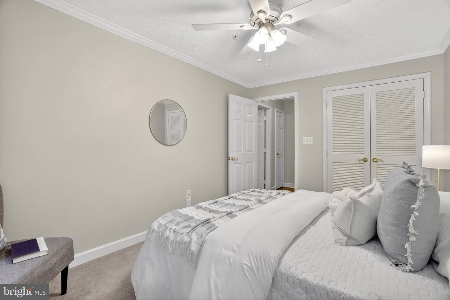 627 Admiral Drive #203 photo 19