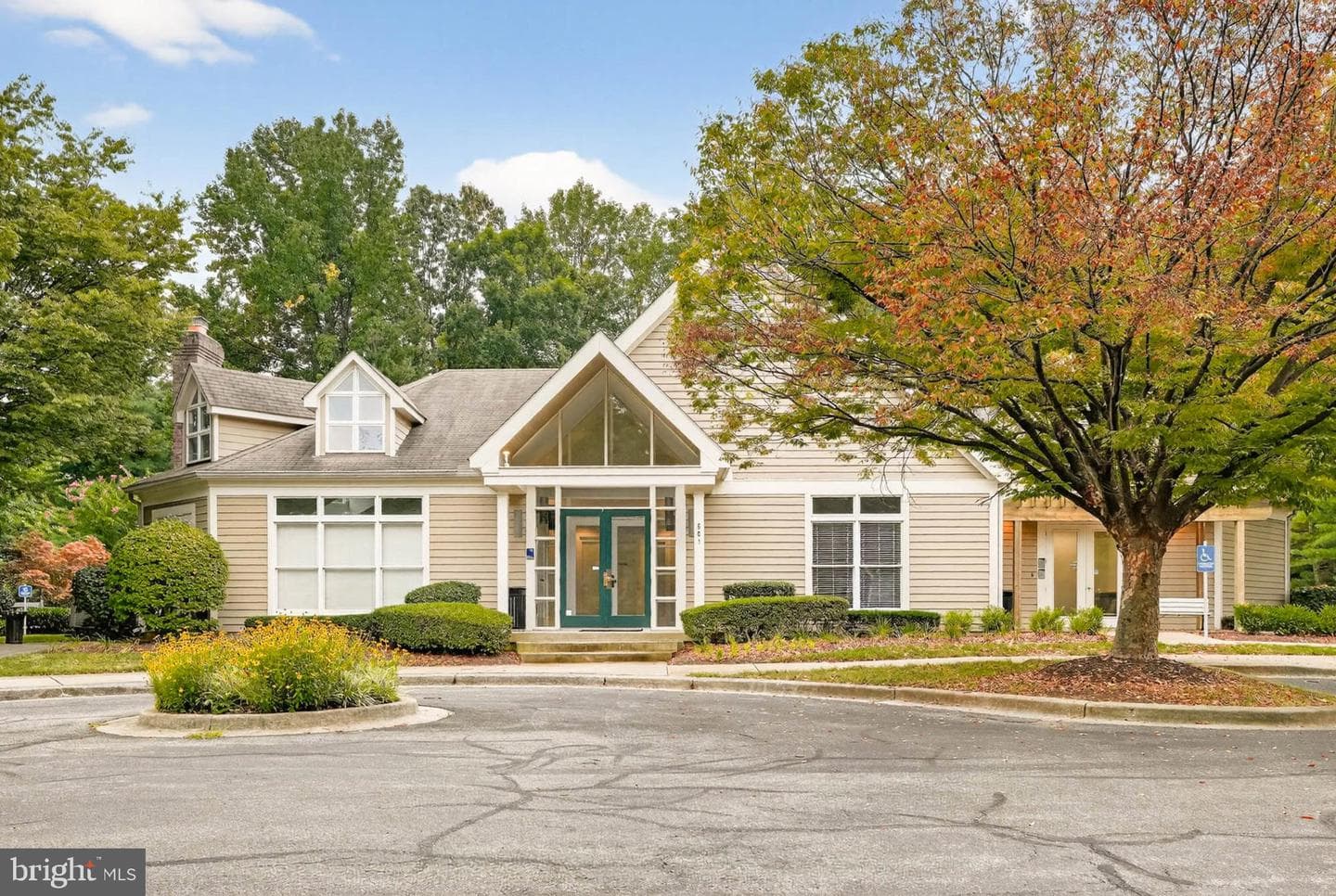 627 Admiral Drive #203 photo 25
