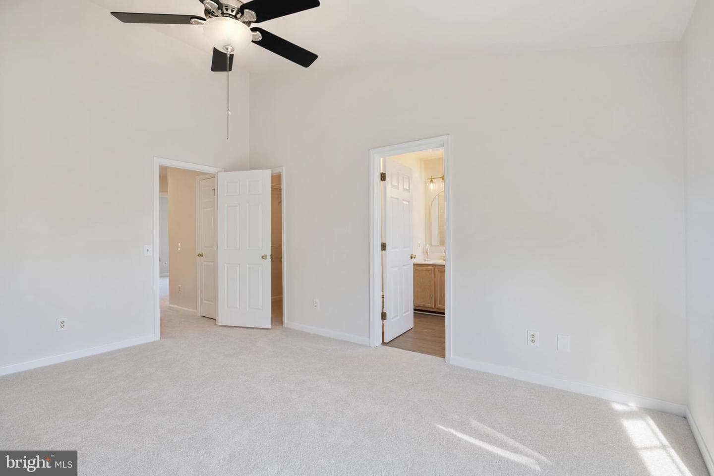 268 Saint Michaels Circle photo 17