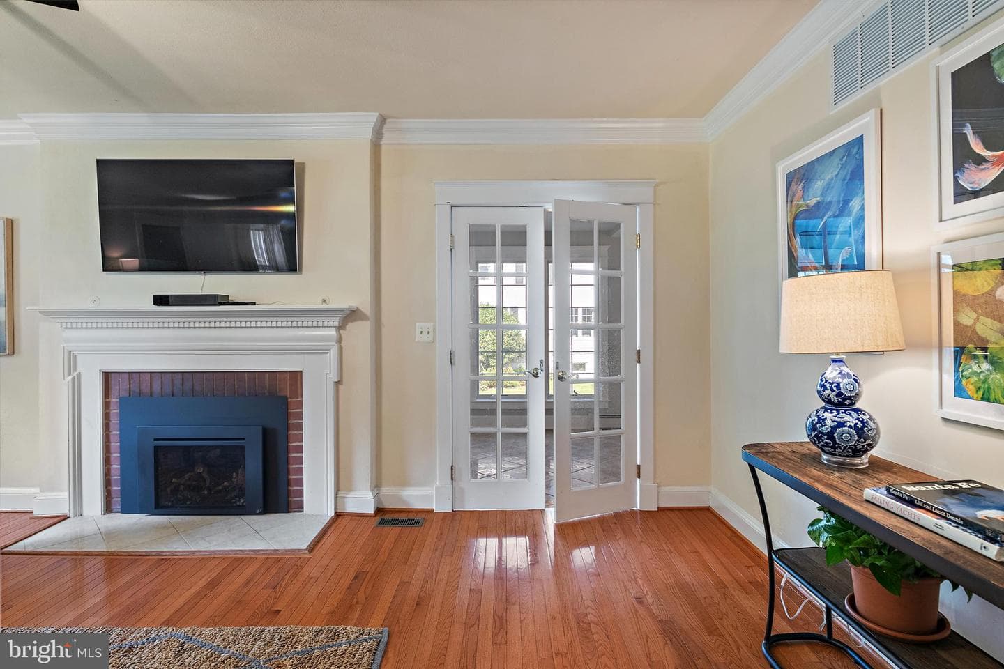 413 Joyce Lane W photo 11