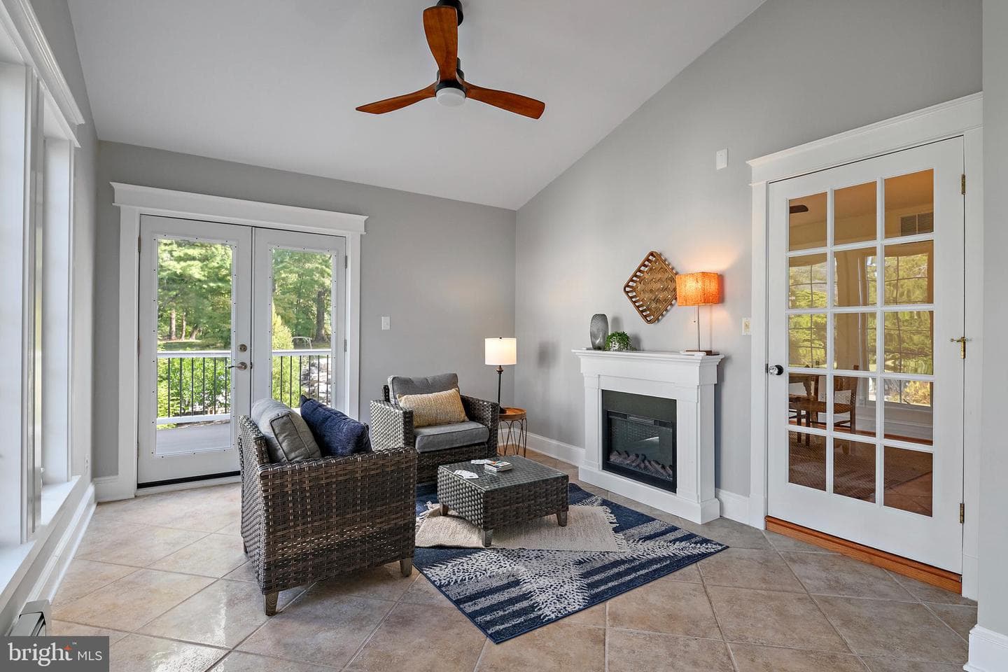 413 Joyce Lane W photo 13