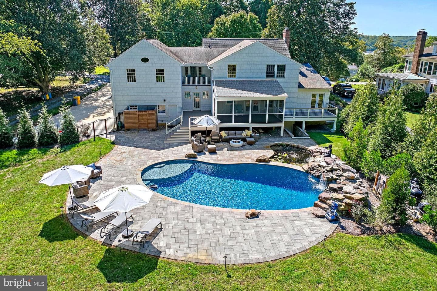 413 Joyce Lane W photo 67